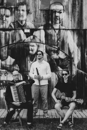 Isna-Trio-fot.-Gosia-Kawka-4